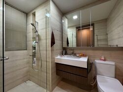 The Palette (D18), Condominium #577445211